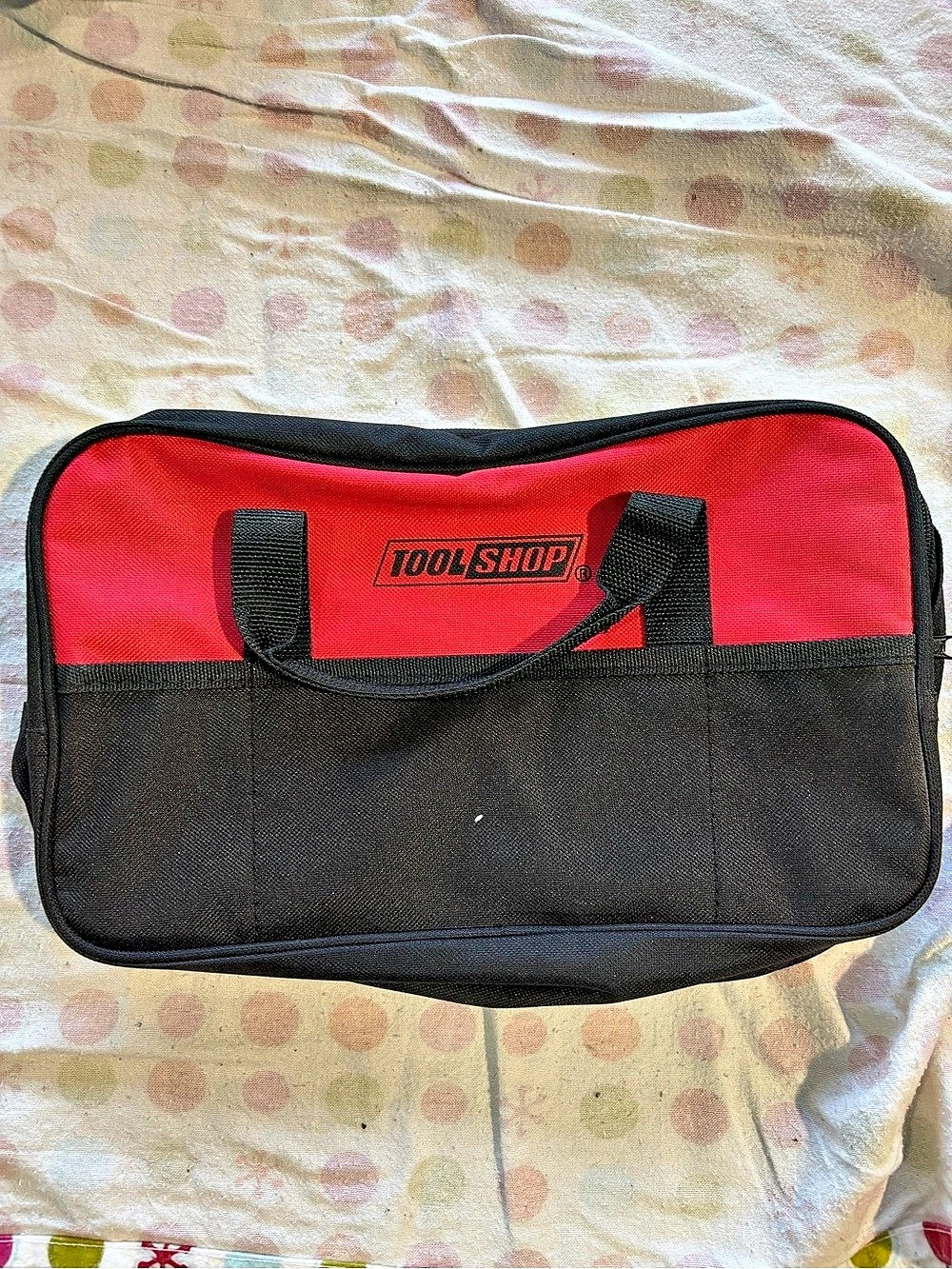 Toolshop Travel Toiletry Bag in Black & Red